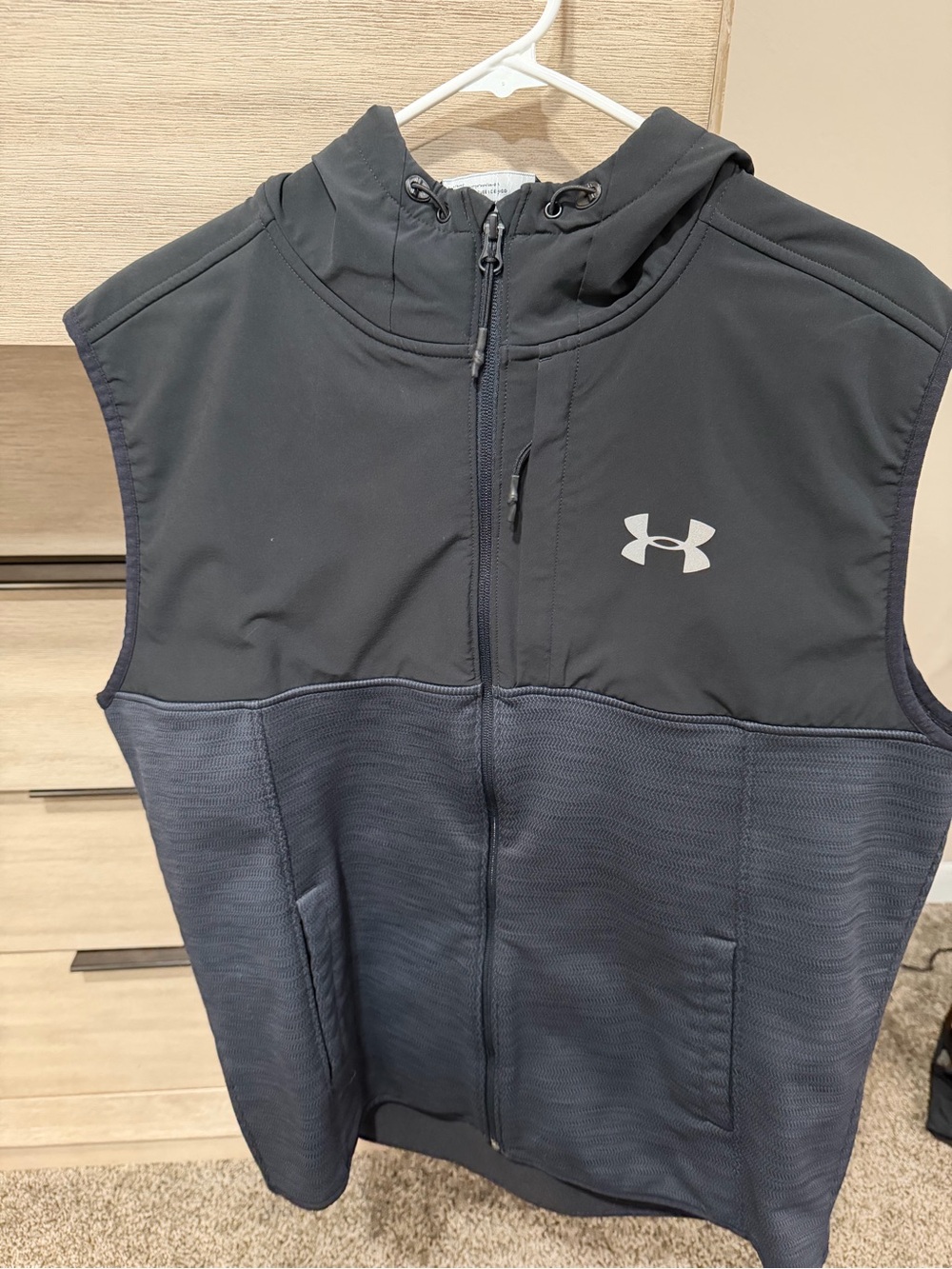 Under Armour Men’s Black & Navy Hooded Vest